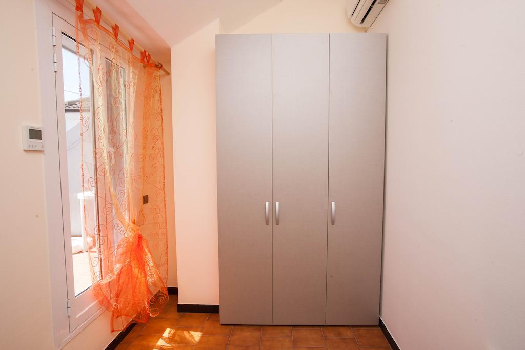 Residence Rta Villa Marina อิมเปรีอา ภายนอก รูปภาพ